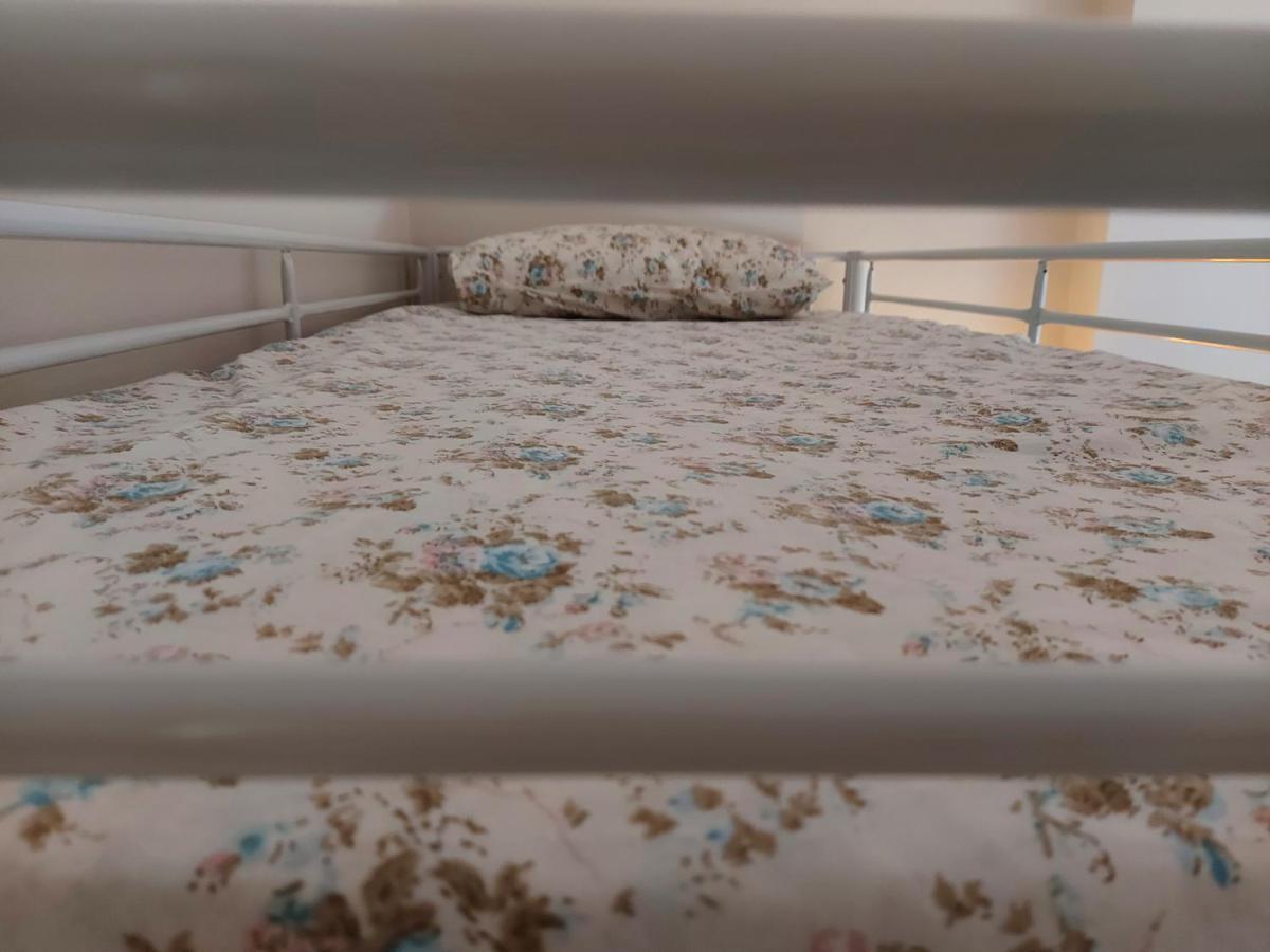 Bral Apartments 8 Two-Bedroom Beachfront Durres Bagian luar foto