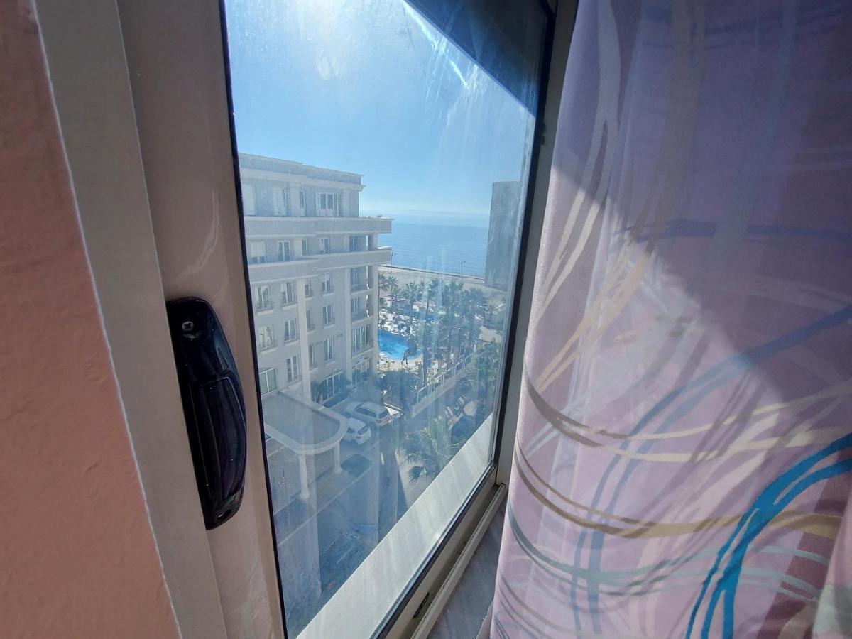 Bral Apartments 8 Two-Bedroom Beachfront Durres Bagian luar foto