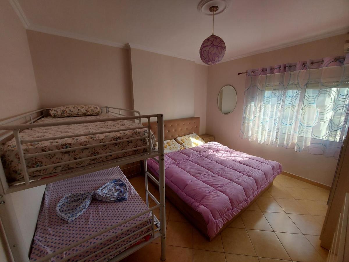 Bral Apartments 8 Two-Bedroom Beachfront Durres Bagian luar foto