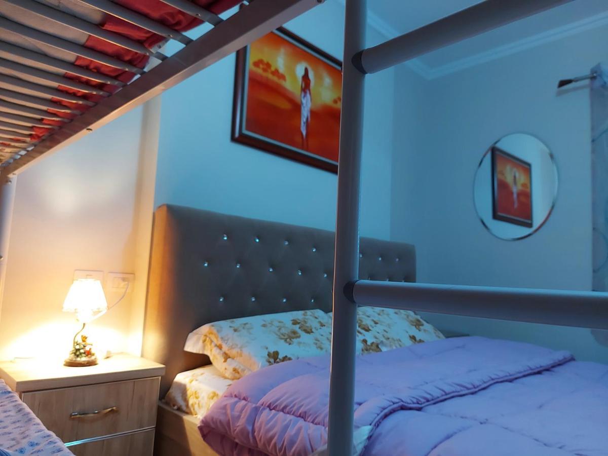 Bral Apartments 8 Two-Bedroom Beachfront Durres Bagian luar foto