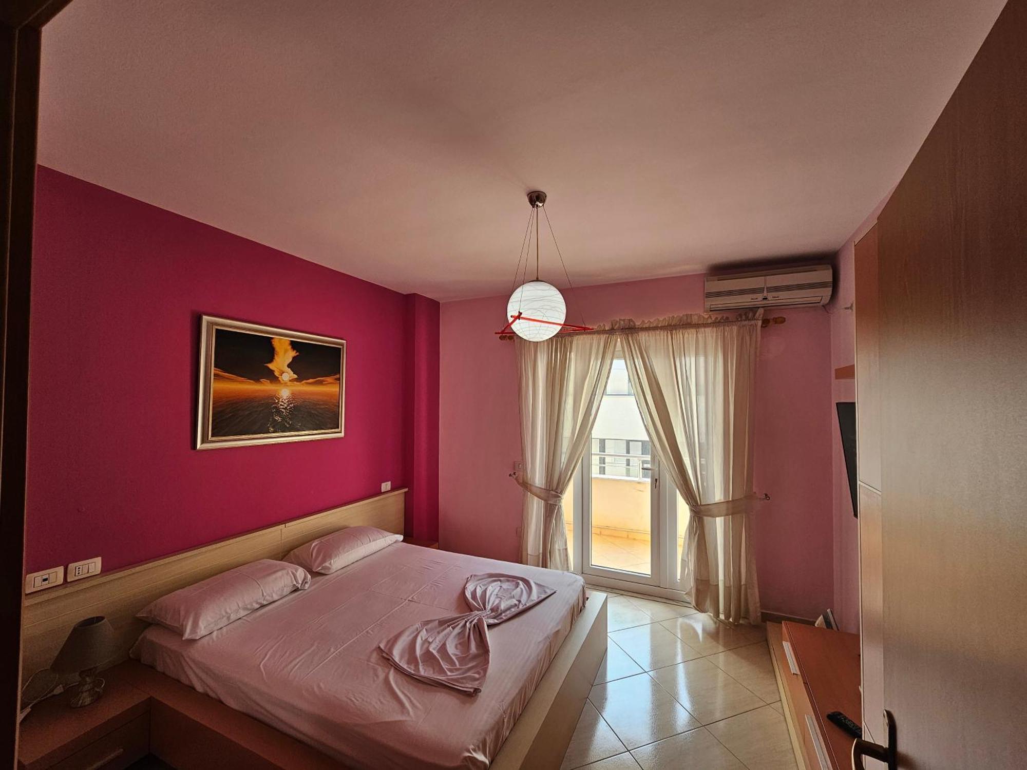 Bral Apartments 8 Two-Bedroom Beachfront Durres Bagian luar foto