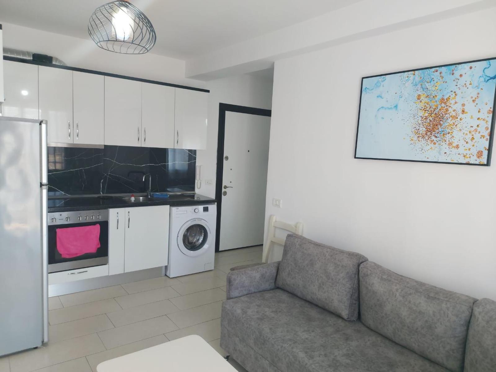 Bral Apartments 8 Two-Bedroom Beachfront Durres Bagian luar foto